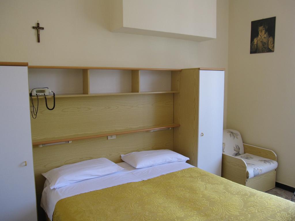 Albergo Kristina Bordighera Εξωτερικό φωτογραφία