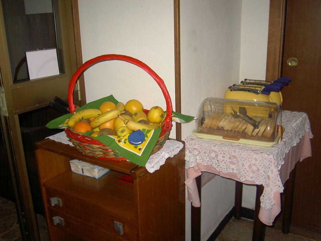 Albergo Kristina Bordighera Εξωτερικό φωτογραφία