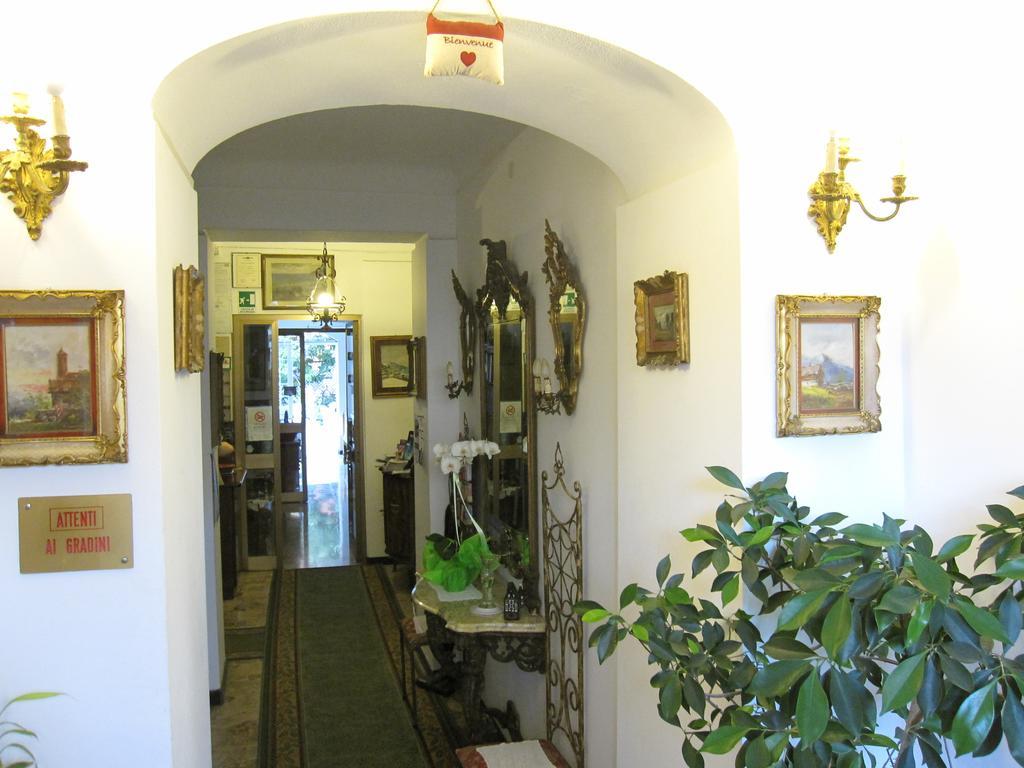 Albergo Kristina Bordighera Εξωτερικό φωτογραφία